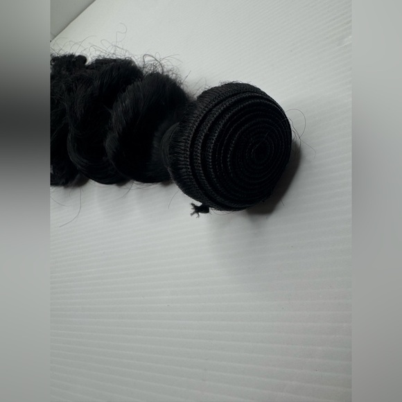 20” Deep Wave Human Hair Blend Bundle – Soft, Natural Black, Heat-Safe, - Picture 4 of 5